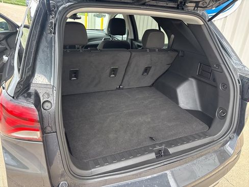 Used 2023 Chevrolet Equinox LT AWD/4WD image 28