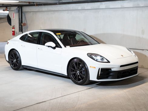 Certified 2026 Porsche Panamera image 7