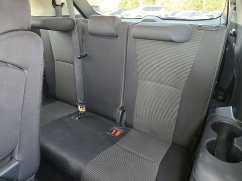 Used 2021 Toyota Highlander LE image 12