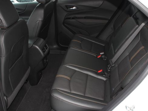 Used 2022 Chevrolet Equinox Premier image 17