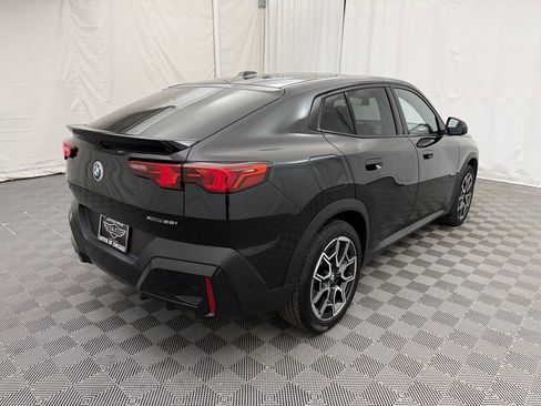 Used 2025 BMW X2 xDrive28i image 5