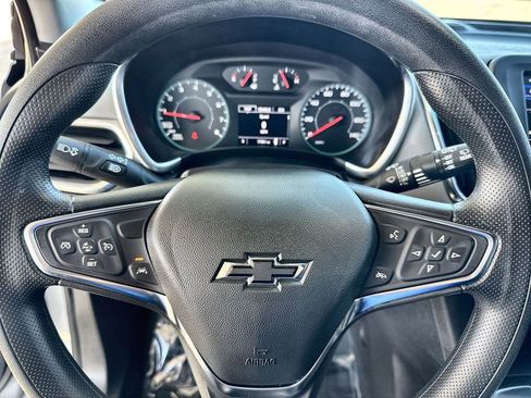 Used 2024 Chevrolet Equinox LS image 11