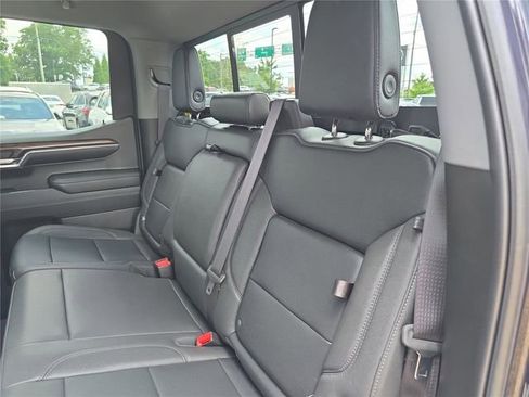 Used 2024 GMC Sierra 1500 SLT w/ SLT Premium Plus Package AWD/4WD image 17