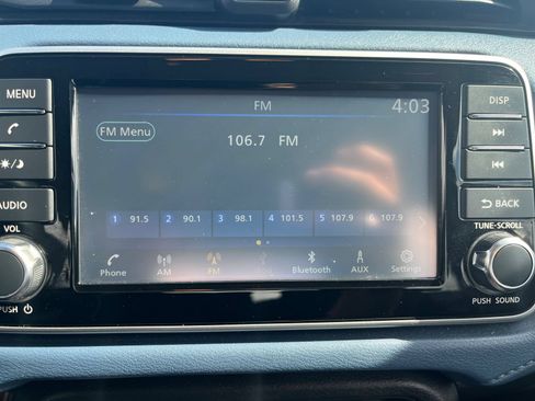 Used 2025 Nissan Versa SV FWD image 19