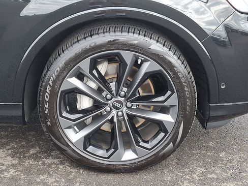 Used 2025 Audi Q7 3.0T Premium Plus image 8