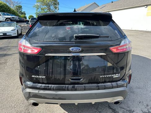 Used 2019 Ford Edge Titanium w/ Cold Weather Package AWD/4WD image 14