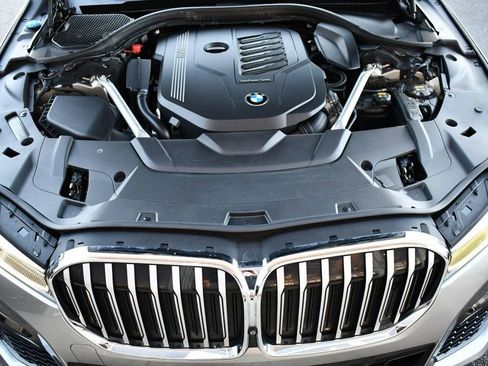 Used 2020 BMW 740i w/ Luxury Rear Seating Package image 67