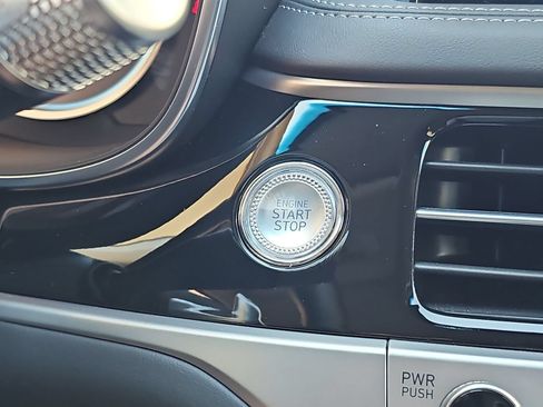 Certified 2026 Genesis G70 2.5T RWD image 24