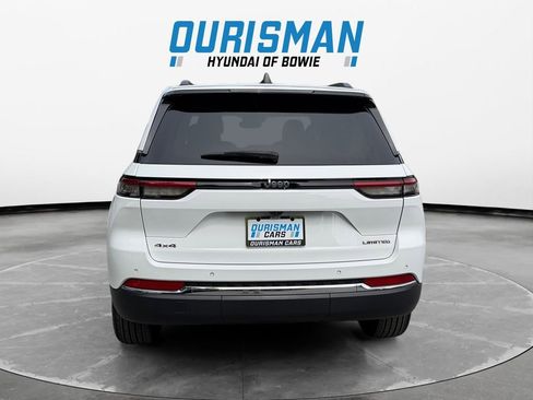 Used 2023 Jeep Grand Cherokee Limited AWD/4WD image 5