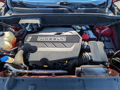 Used 2019 Lincoln Nautilus Reserve w/ Driver Assistance Package image 11