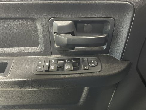 Used 2017 RAM 2500 Tradesman w/ Chrome Appearance Group AWD/4WD image 23