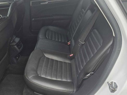 Used 2013 Ford Fusion SE image 30