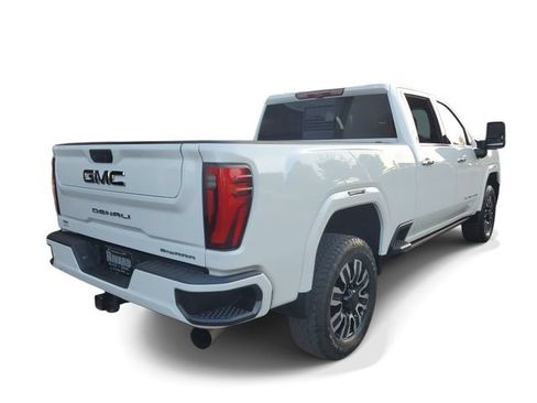 Used 2024 GMC Sierra 2500 Denali Ultimate w/ Max Trailering Package AWD/4WD image 4