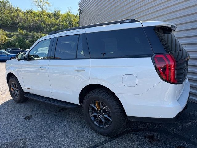 Used 2025 Ford Expedition Tremor AWD/4WD image 4