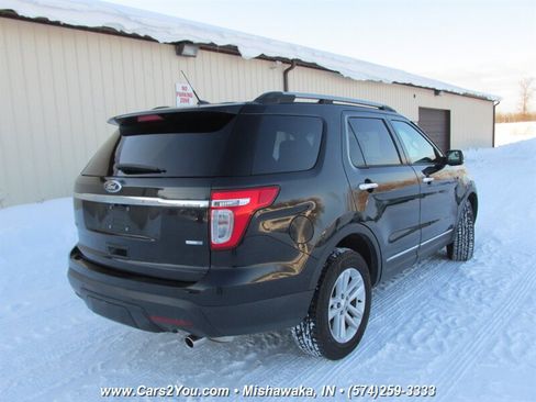 Used 2014 Ford Explorer XLT w/ Equipment Group 202A image 5