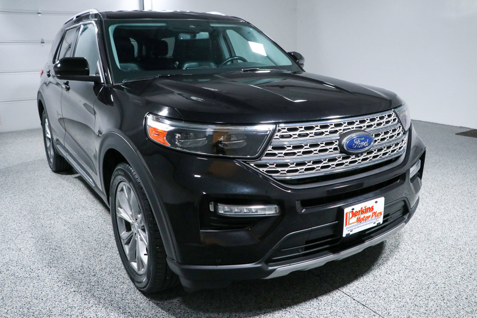 Used 2023 Ford Explorer Limited RWD image 5