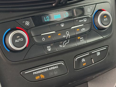 Used 2017 Ford Escape SE AWD/4WD image 25