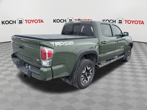 Used 2021 Toyota Tacoma TRD Off-Road image 8