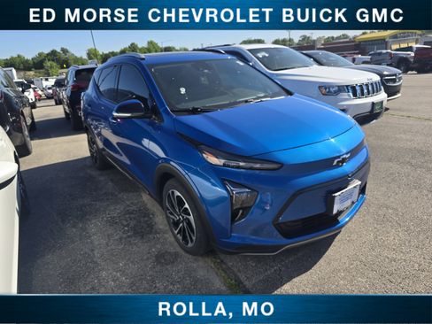 Certified 2022 Chevrolet Bolt EUV Premier w/ Sun & Sound Package FWD image 1