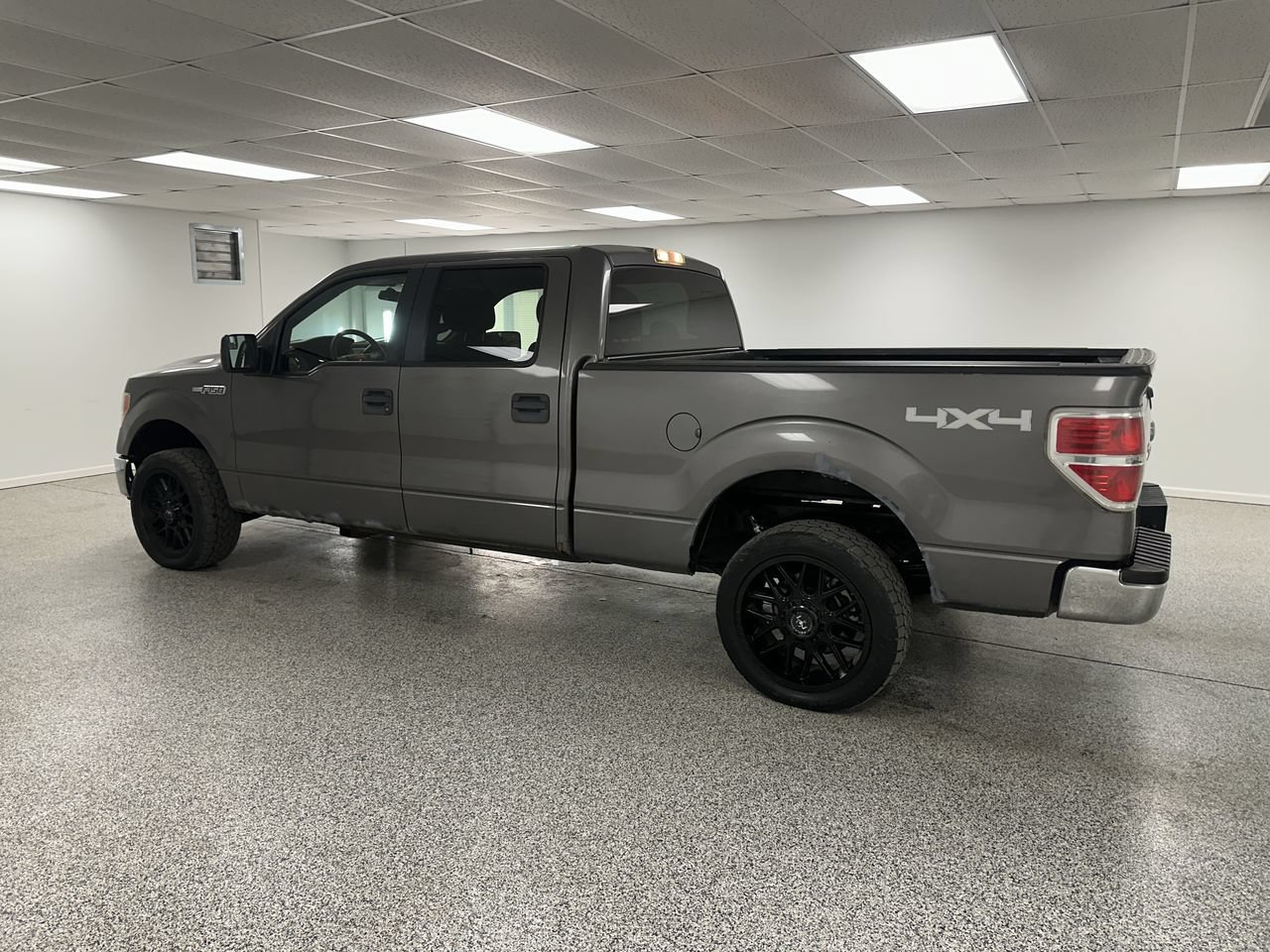 Used 2014 Ford F150 XLT AWD/4WD image 6