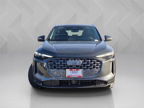 New 2025 Audi Q5 Prestige image 2