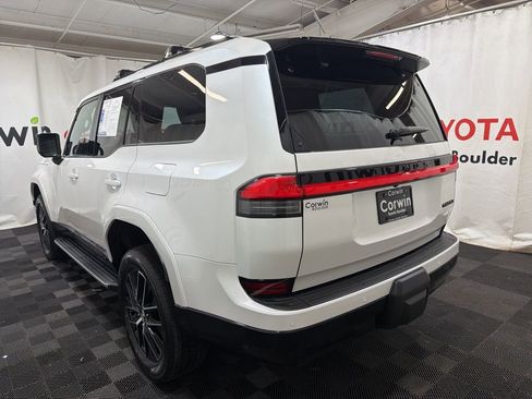 Used 2026 Lexus GX 550 w/ Cold Area Package AWD/4WD image 4