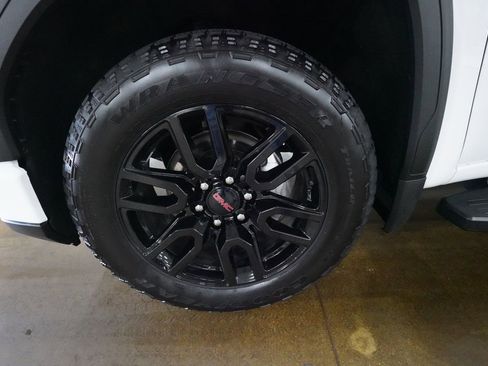 Used 2023 GMC Sierra 1500 Elevation w/ Preferred Package AWD/4WD image 26