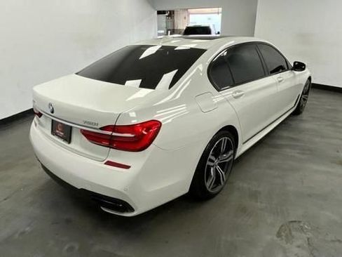 Used 2016 BMW 750i xDrive AWD/4WD image 8