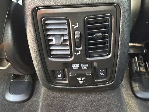 Used 2022 Dodge Durango R/T AWD/4WD image 21