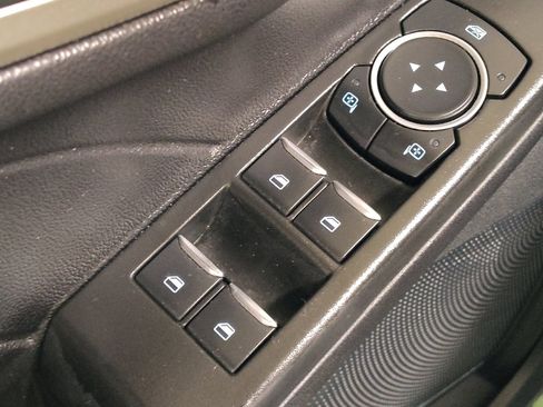 Used 2021 Ford Escape SEL image 27