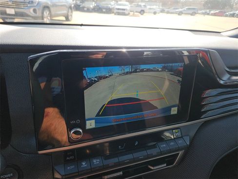 Used 2025 Toyota Camry SE image 22