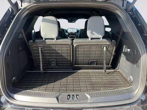 Certified 2026 Ford Explorer ST-Line w/ ST-Line Street Pack RWD image 27