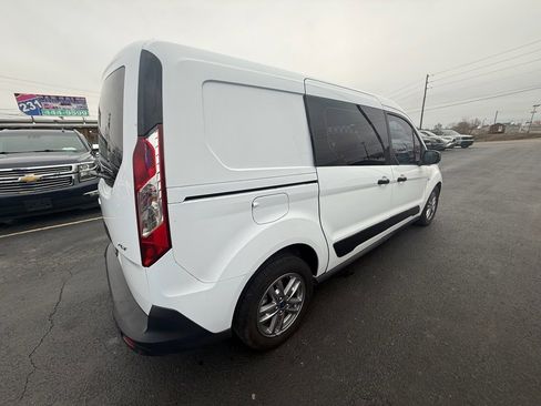 Used 2022 Ford Transit Connect XLT image 3