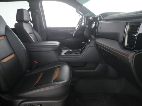 Used 2024 GMC Sierra 2500 AT4 w/ AT4 Premium Plus Package AWD/4WD image 33