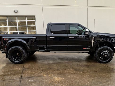 Used 2024 Ford F350 King Ranch w/ Chrome Package image 11