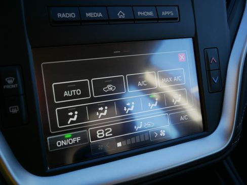 Used 2025 Subaru Outback image 23