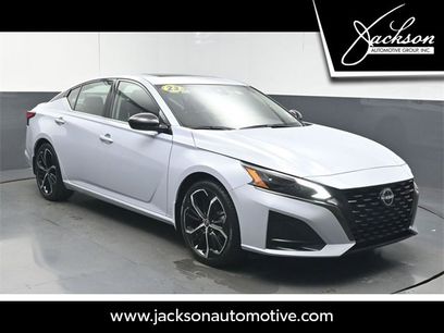 Used 2023 Nissan Altima 2.5 SR w/ SR Premium Package
