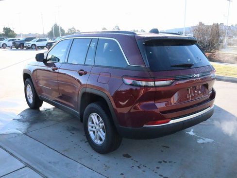 New 2025 Jeep Grand Cherokee Laredo image 21