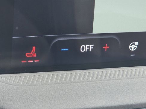 New 2026 Ford Maverick XLT w/ Equipment Group 301A image 7