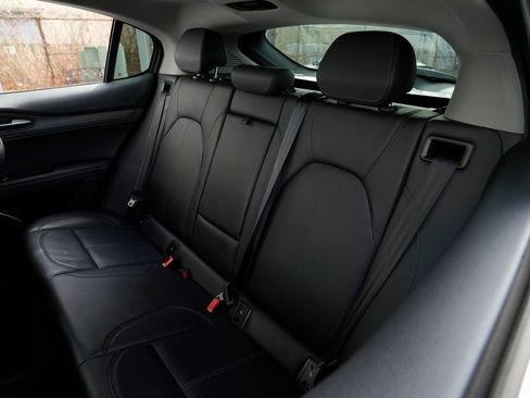 Used 2019 Alfa Romeo Stelvio Ti image 20