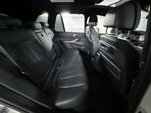 Used 2021 BMW X5 M50i w/ Executive Package image 26