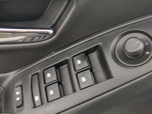 Used 2020 Chevrolet Trax Premier FWD image 15