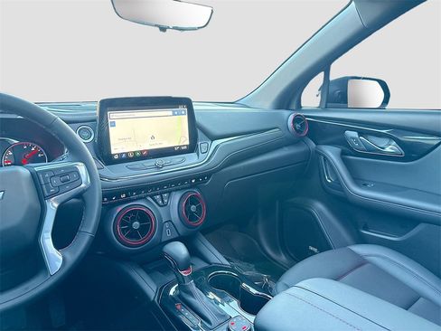 Used 2025 Chevrolet Blazer RS w/ Driver Confidence II Package image 25