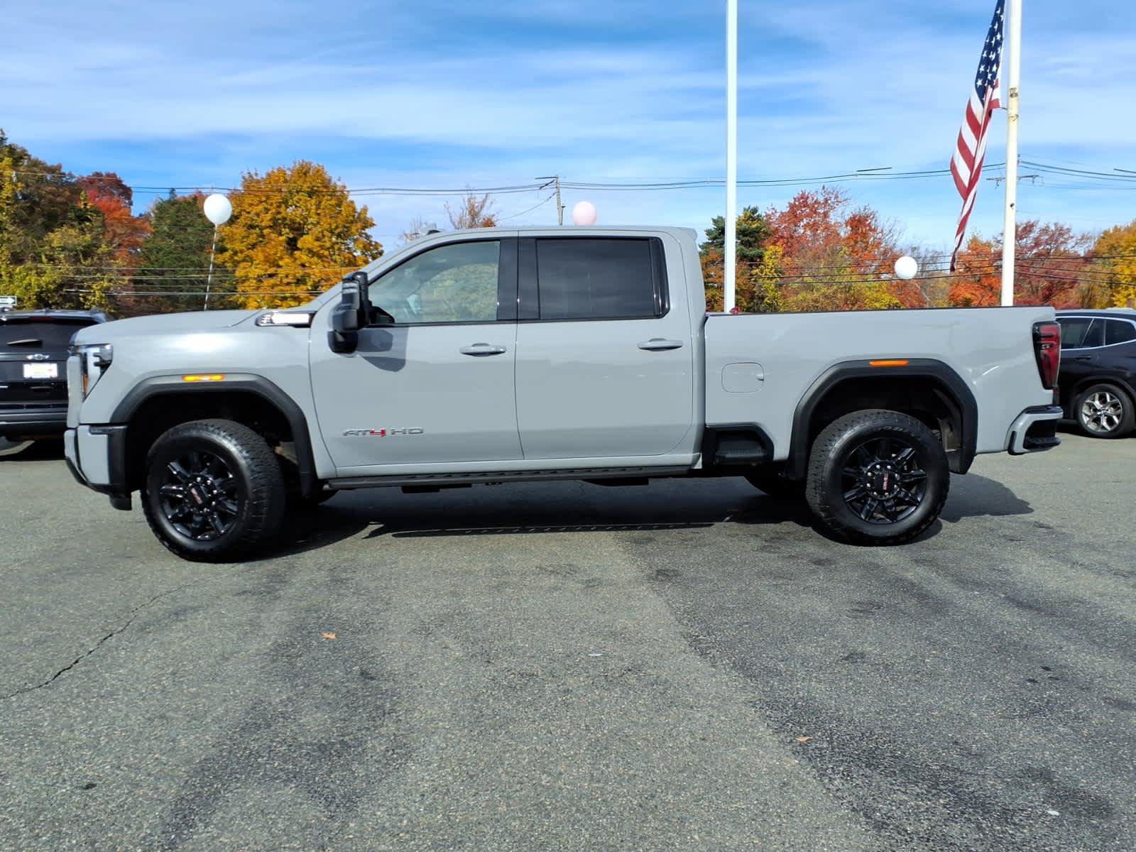 Used 2025 GMC Sierra 2500 AT4 w/ AT4 Premium Plus Package AWD/4WD image 7