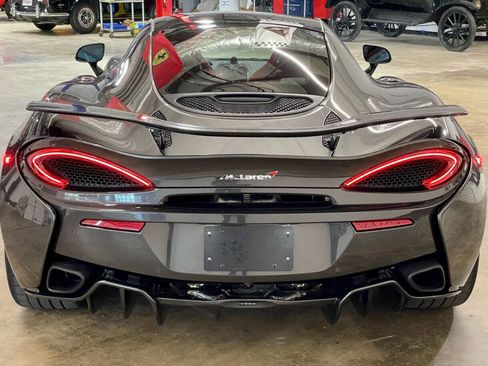 Used 2017 McLaren 570S image 8