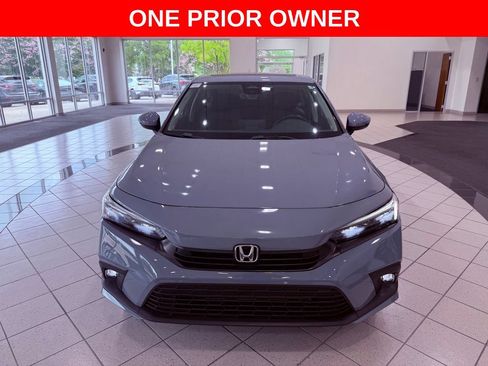Used 2024 Honda Civic Touring image 2