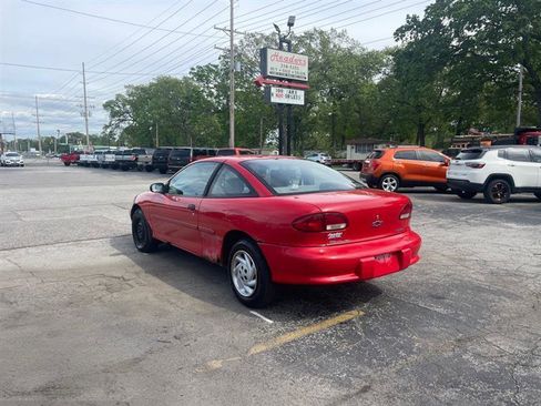 Used 1998 Chevrolet Cavalier Coupe w/ Preferred Equipment Group 1 FWD image 7