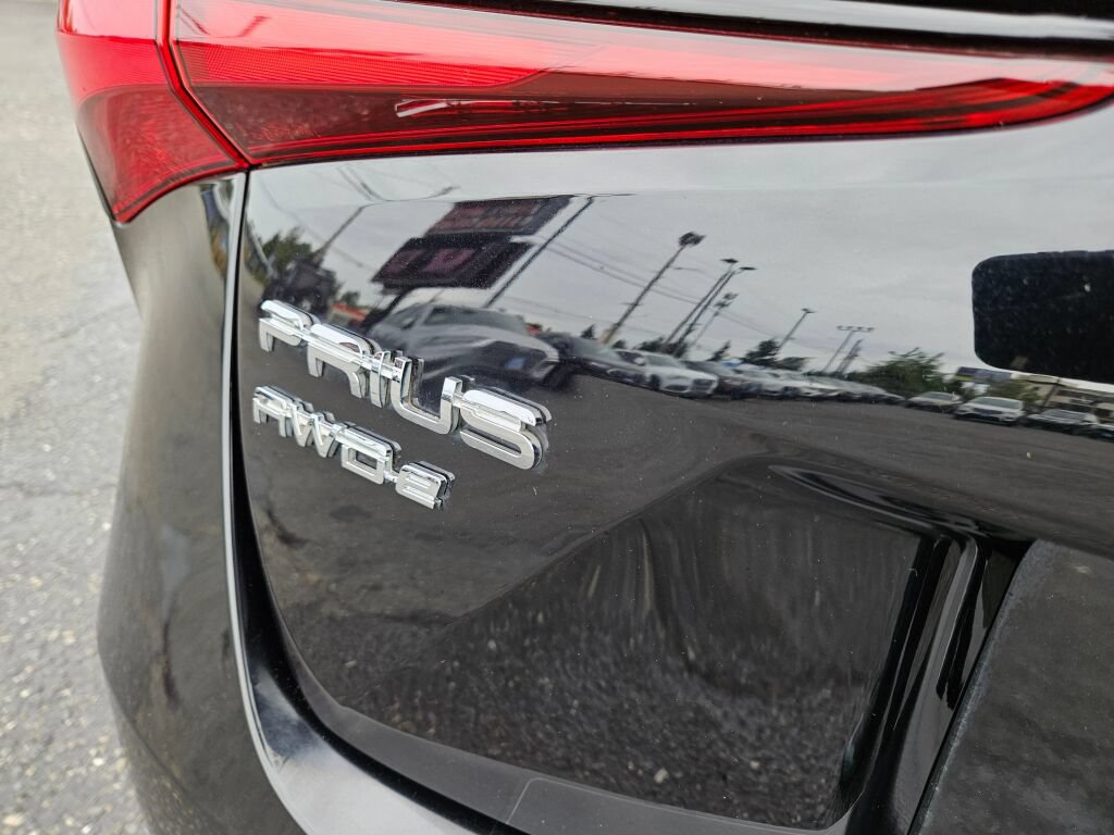 Used 2019 Toyota Prius XLE AWD/4WD image 10