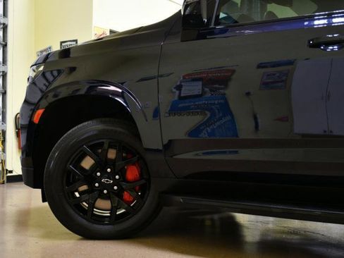 Used 2024 Chevrolet Tahoe RST w/ RST Performance Edition image 12