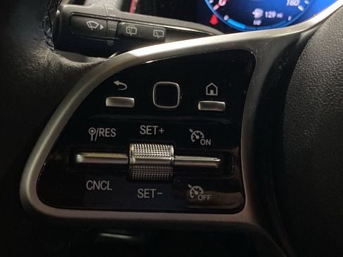 Certified 2023 Mercedes-Benz GLB 250 image 11